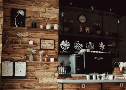 Struggling to stay motivated with language learning? Discover 6 easy, fun, and realistic ways to stay on track — featuring abblino and other top tools!