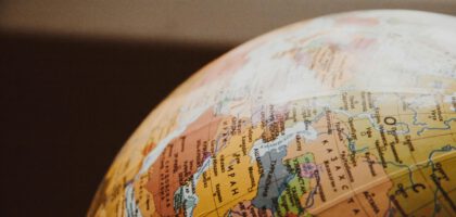 Discover 10 essential language tips to enhance your travel experience abroad. Learn practical phrases, cultural cues, and effective tools to speak confidently during your trip.