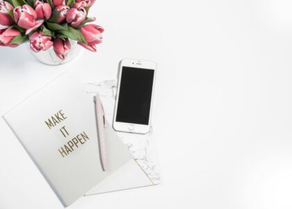 Struggling to stay motivated with language learning? Discover 7 real ways to boost your energy, stay consistent, and have more fun learning with abblino.