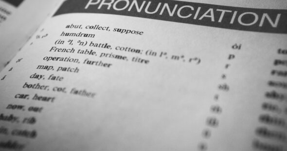 How to Improve Pronunciation in a New Language: Student Guide 2025