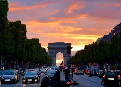 Complete guide: language learning for French citizens with app recommendations.