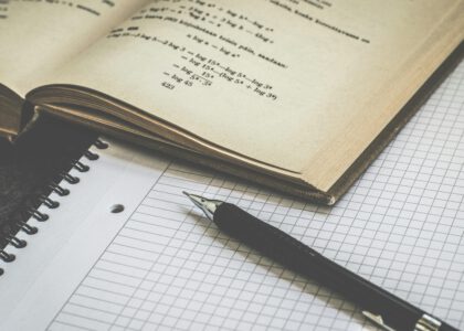 Crush your language oral exam with this 7‑day plan. Get scoring criteria, daily drills, response frameworks, and abblino prompts to build fluency, accuracy, and confidence fast. This is how to prepare for a language oral exam.