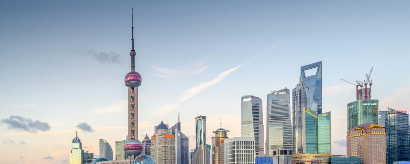 Moving abroad? Use this practical, expat language guide for the first 30 days, appointments, phone calls, forms, and everyday admin, plus abblino prompts and phrase banks to get things done fast and politely.