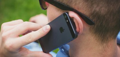 Stop dreading calls abroad. Learn a practical phone-call system for expats, call scripts, clarification phrases, number training, and voicemail decoding, plus abblino role-plays for realistic practice and gentle, useful feedback. How to handle phone calls in a new language.