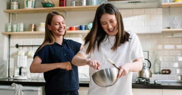 How to Make Local Friends in Your New Language: Powerful Expat Social Guide 2026 (with abblino)